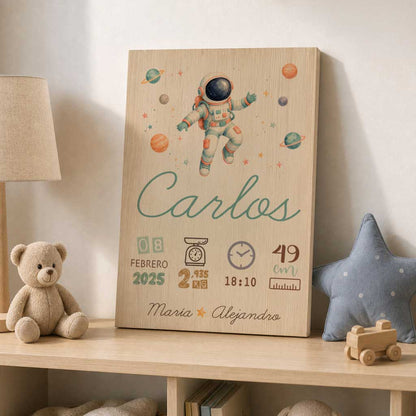 Natalicio de madera personalizado diseño Astronauta - regalo de nacimiento para bebé - vista principal